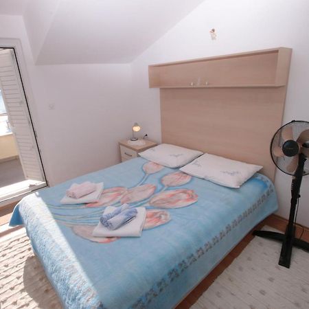 Apartmani Damir Livajic Omiš Екстериор снимка