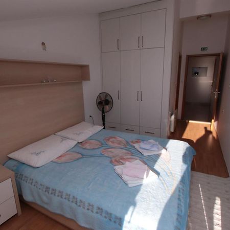 Apartmani Damir Livajic Omiš Екстериор снимка
