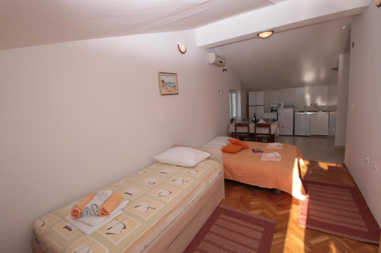Apartmani Damir Livajic Omiš Екстериор снимка