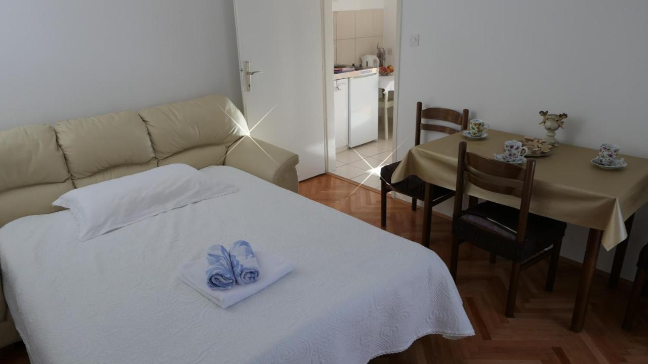 Apartmani Damir Livajic Omiš Екстериор снимка
